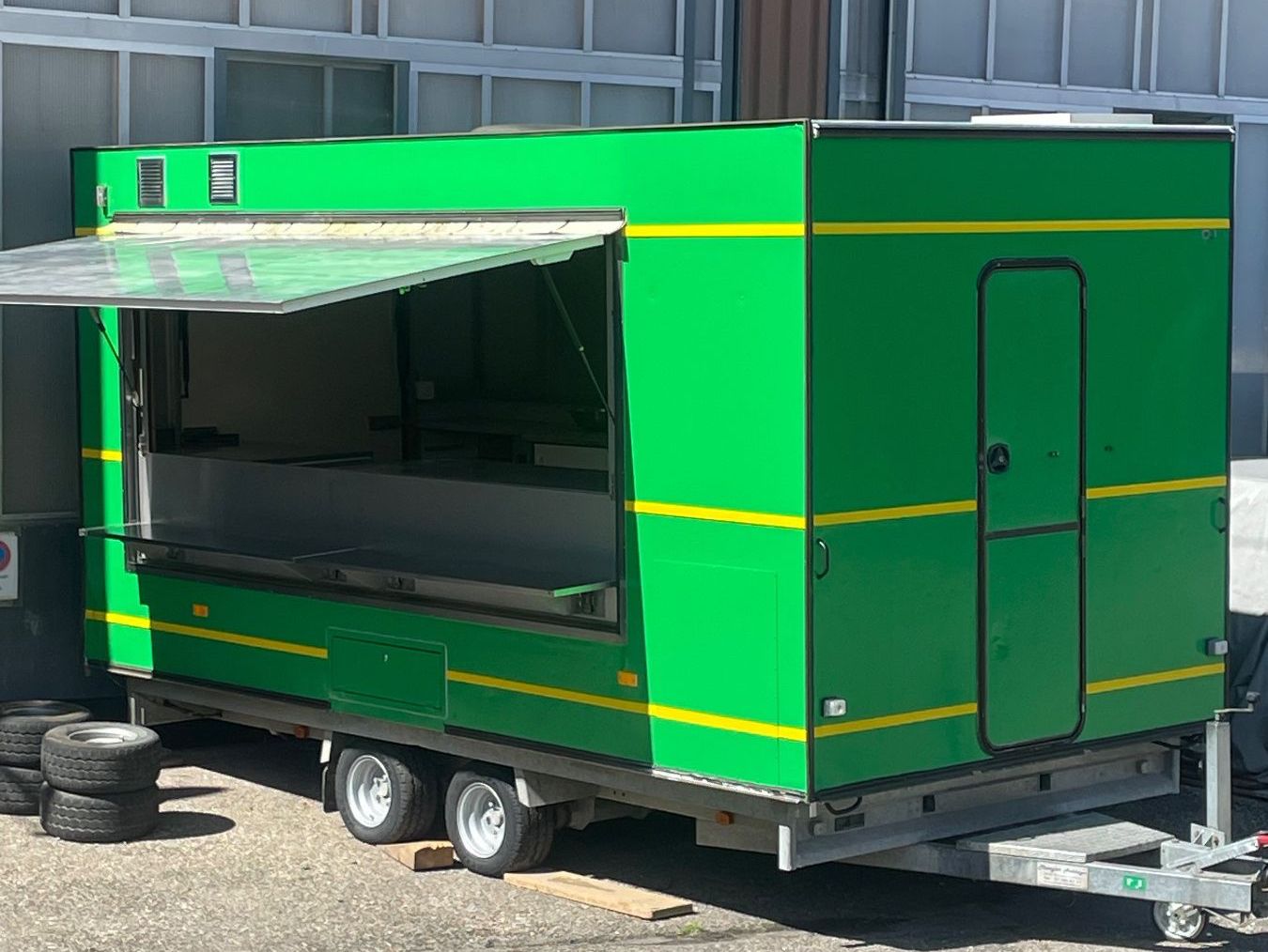 Rimorchi: Imbiss Foodtruck – Usato da Altendorf venduto da Elenaneagu22 1