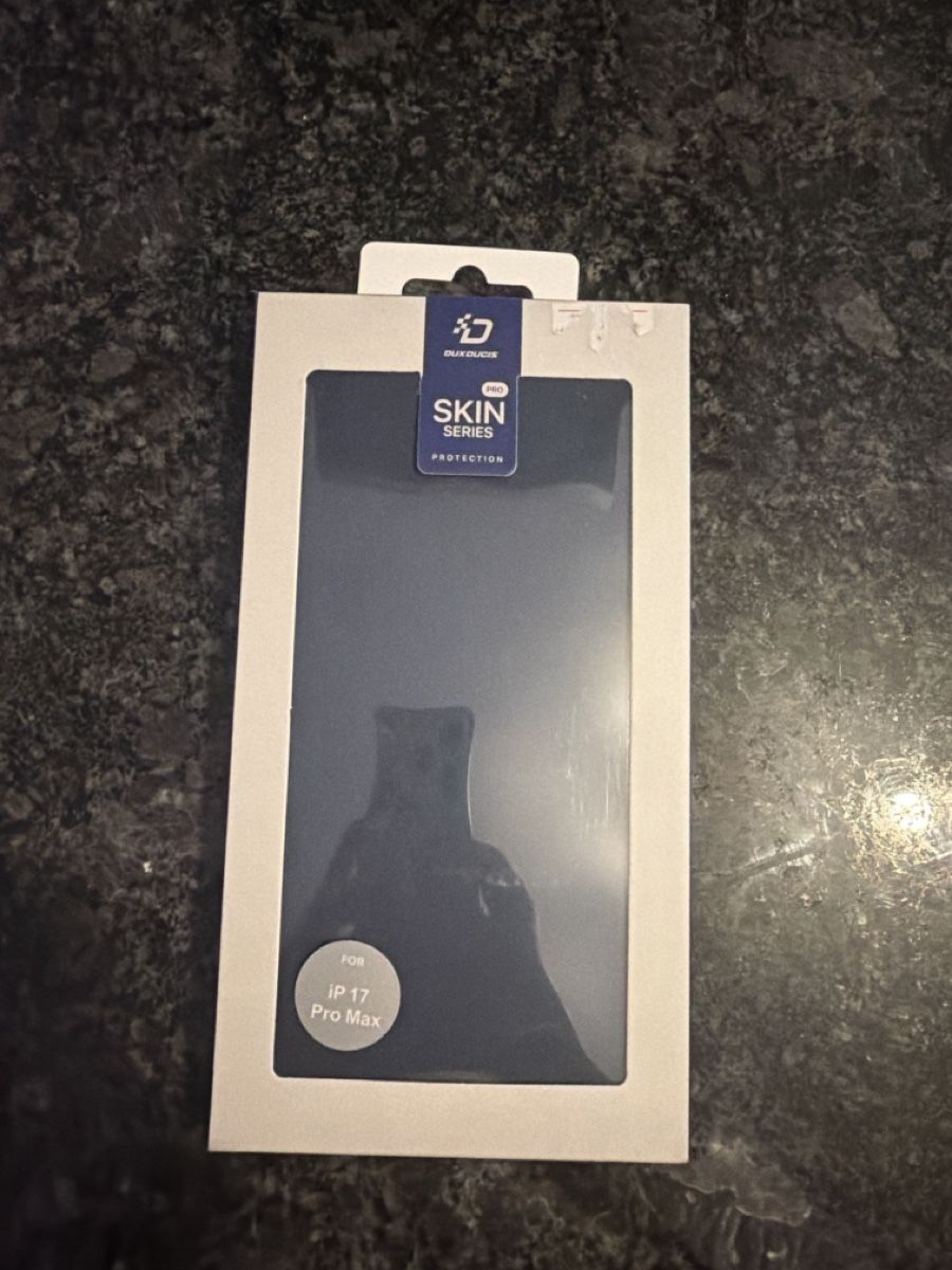 Apple Coques & Protection écran: Étui iPhone 17 pro Max neuf  – Neuf (Voir description) à Yverdon-les-Bains par ame_7f2x