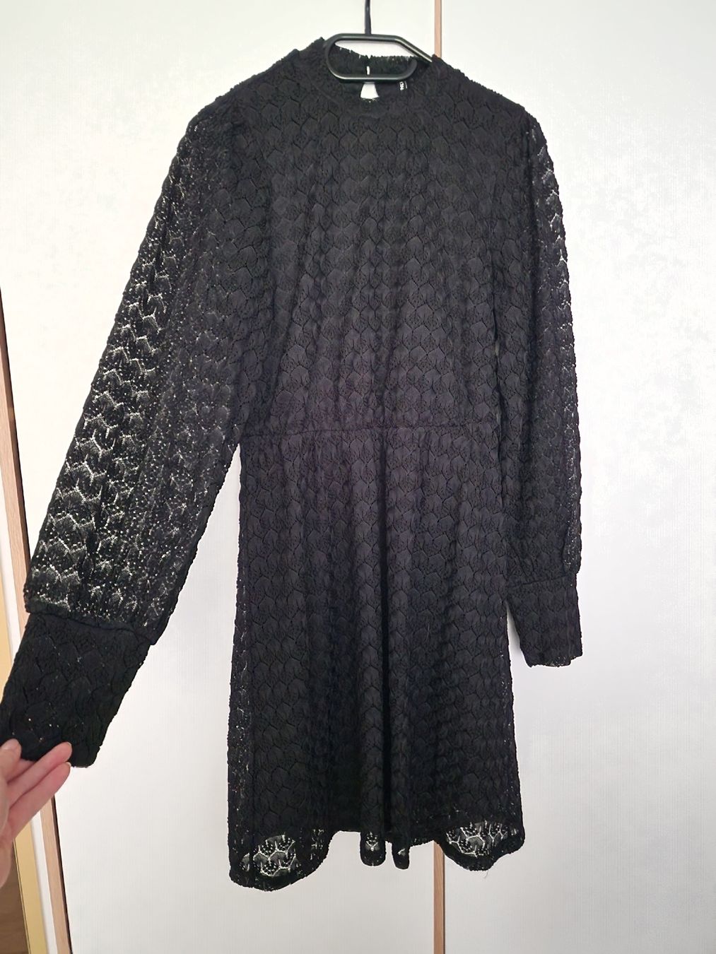 Only Vestiti: ONLY Kleid schwarz M – Nuovo (secondo la descrizione) da Lyss venduto da kar_vgn2