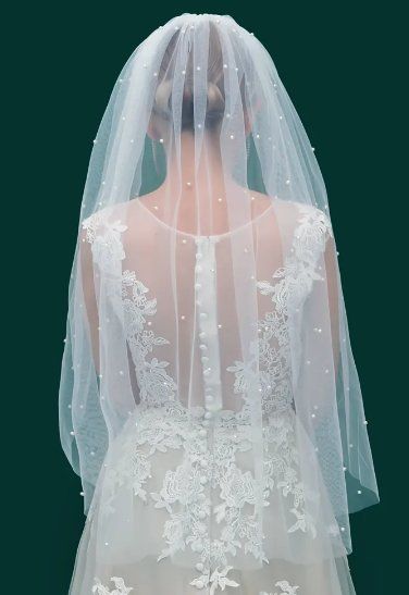 Brautschleier Mit Kamm - Romantischer Doppellagen Schleier | 47cm Schulterlang | Mit Stickerei