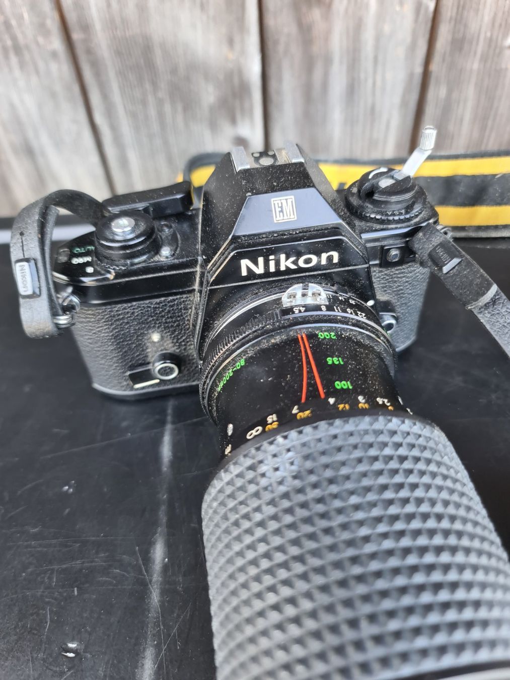 Nikon Kamera: Nikon EM Spiegelreflexkamera mit Objektiv und Gurt – Gebraucht aus Niederlenz von DaveDasWahnsinn 3