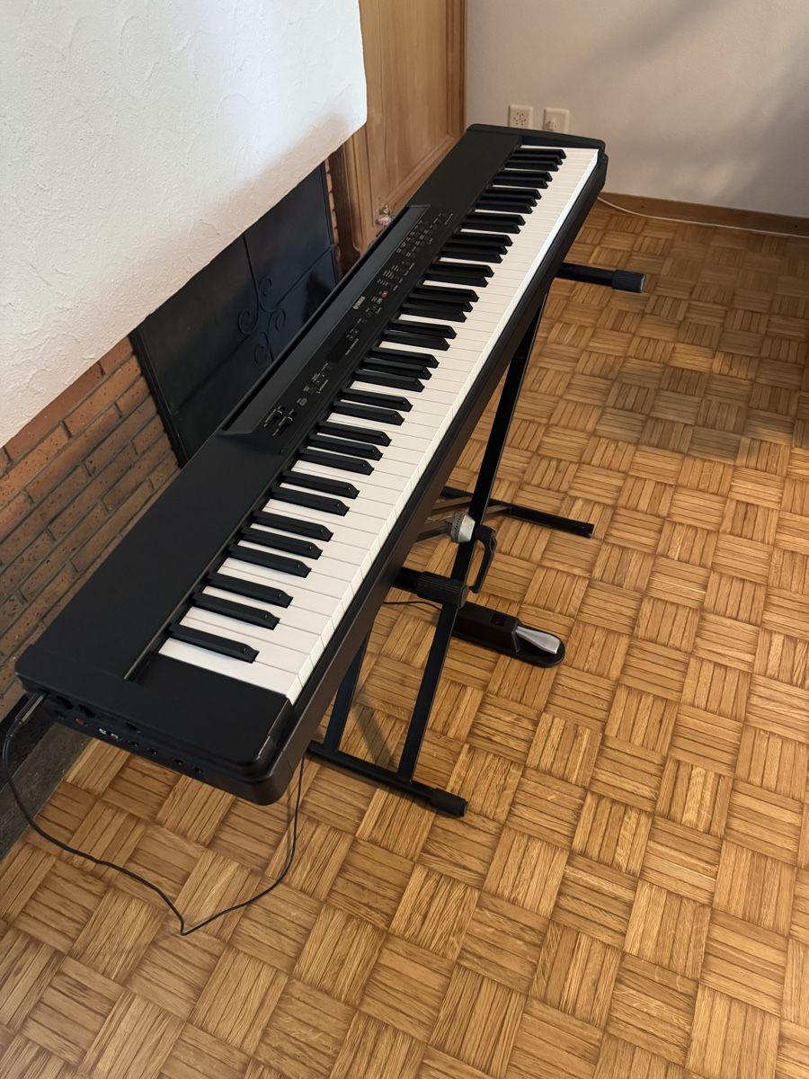 Yamaha Strumenti musicali: Yamaha Electronic Piano P-80 – Usato da Horgen venduto da Marco8897 1