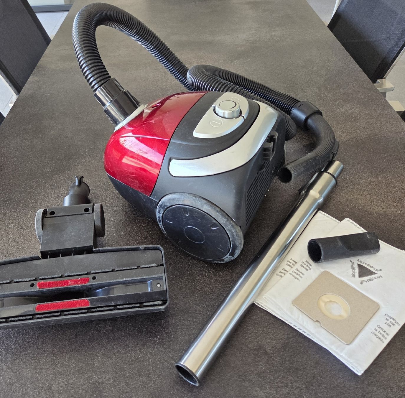 Coop Staubsauger & Zubehör: Mini Staubsauger mit Rohrverlängerung – Gebraucht aus Klingnau von Groofty69 1