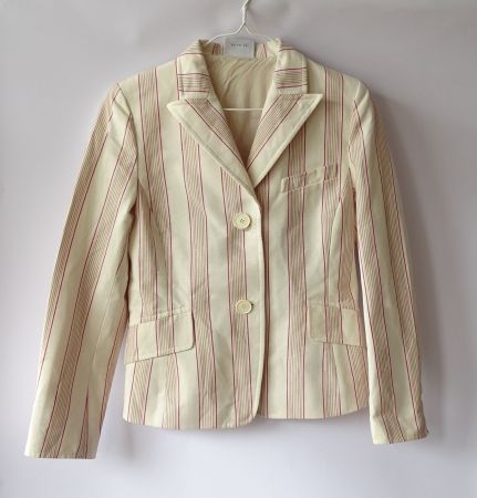 Akris Punto Blazer Gr. 38 – beige mit roten Streifen