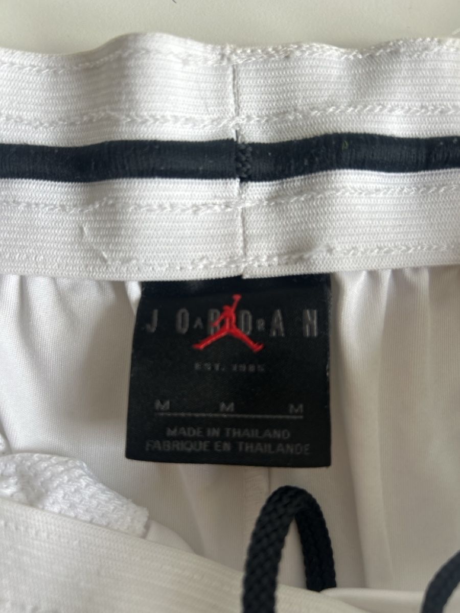 Jordan Pantalons: Nike Jordan Sporthose Gr. M – D'occasion à Nesslau par Sclips 1