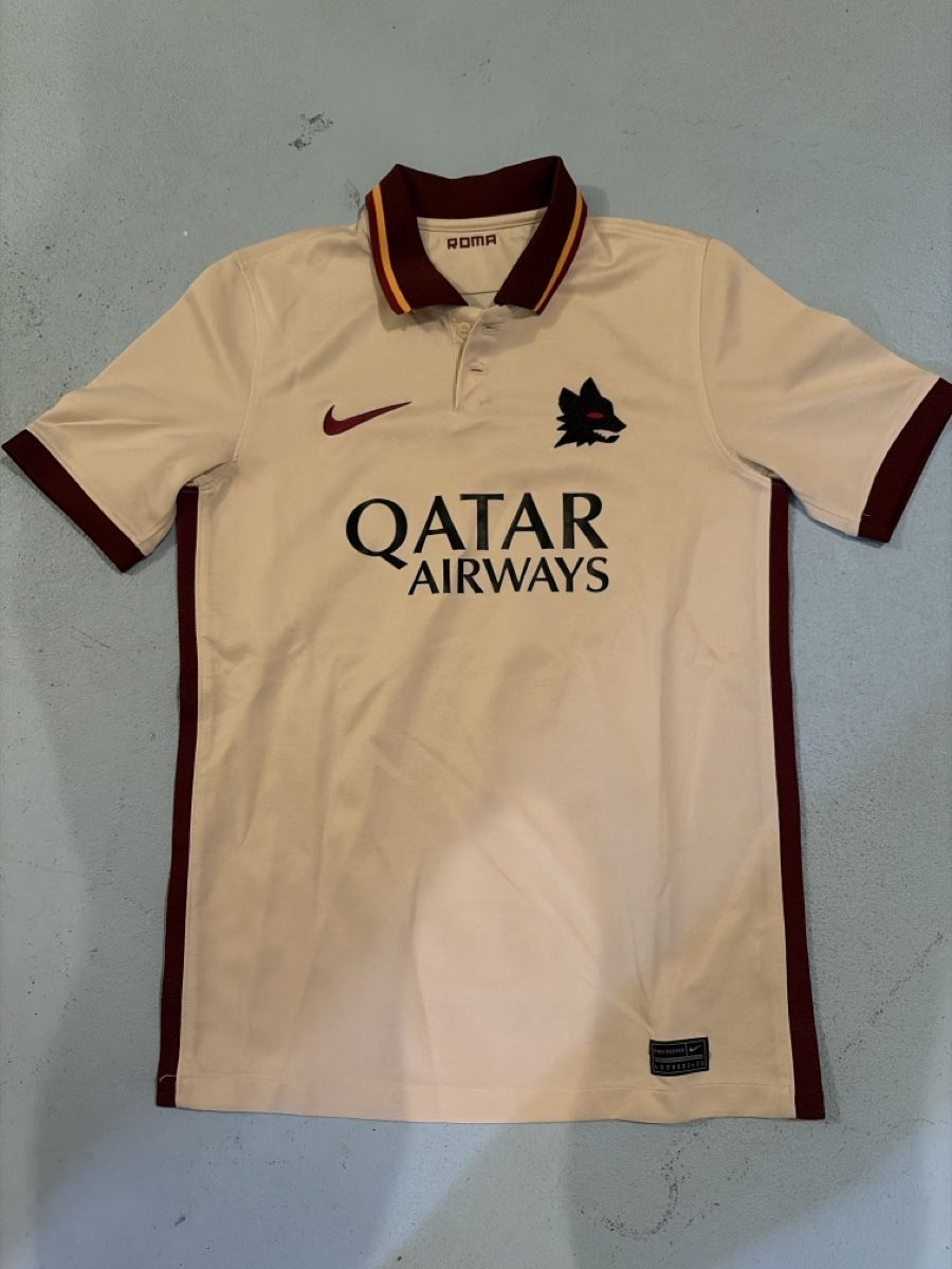 Nike Scarpe, pantaloni & magliette da ginnastica: Nike Roma Shirt 158 – Usato da Root venduto da 156500