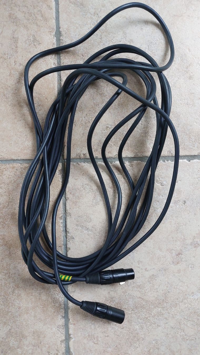 Kabel: câble XLR 6m – Neu (gemäss Beschreibung) aus Grandvaux von loiesauvage
