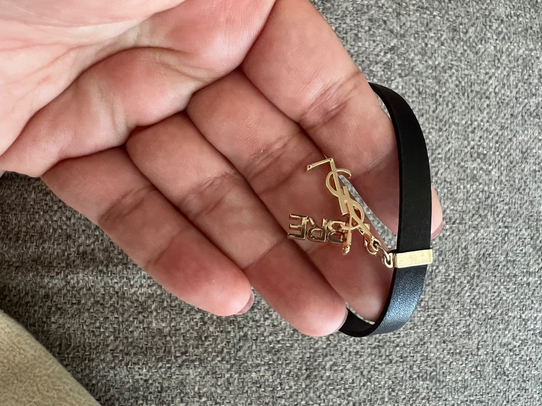 Saint Laurent Colliers: YSL Choker Halsband schwarz – D'occasion à Uznach par Ya_x7x6 4