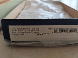 Laminat mit Dämmung 10.5mm zu verkaufen gemäss Bilder 40m2