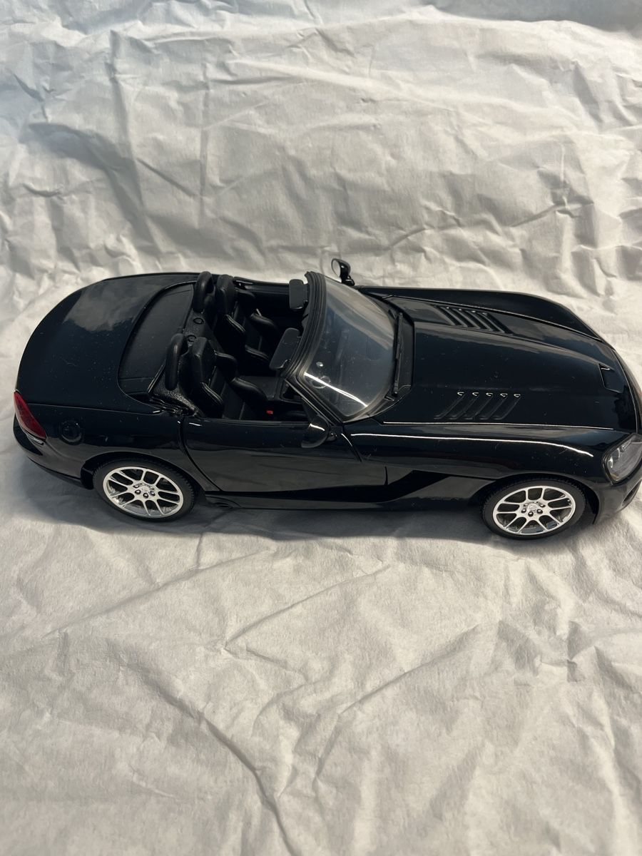 Bburago Modellini d'auto: Dodge Viper  – Nuovo (secondo la descrizione) da Oberweningen venduto da mer_2yn9 4