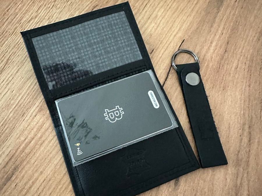 Brieftaschen: Bitcoin Card Boltcard – Neu und originalverpackt aus Châtelaine von Mayy