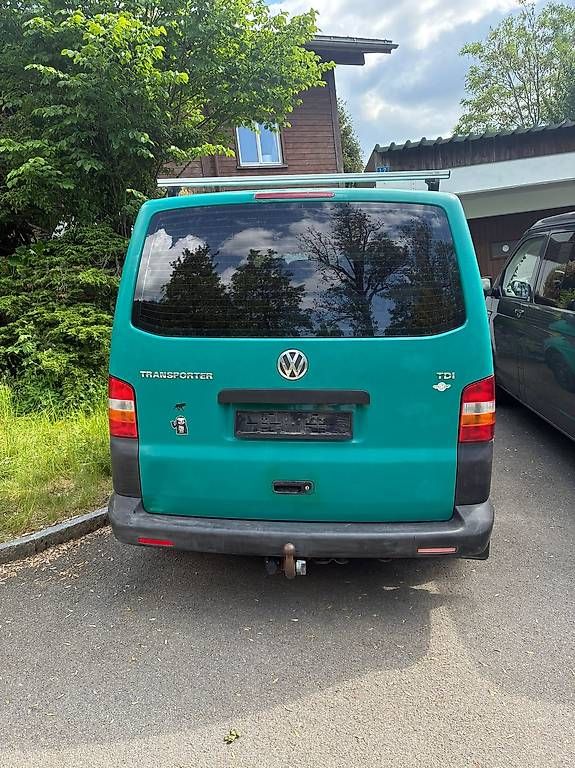 VW Autos: VW T5 Transporter langer Radstand 8 Plätze – Gebraucht aus Zweisimmen von Nicu83 4