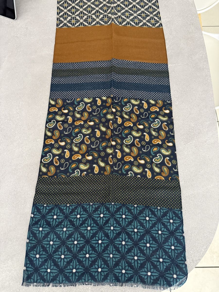 Foulards, Tücher & Schals: Scarf multicolor patchwork pattern "GRATITUDE" new – Neu (gemäss Beschreibung) aus Bulle von nik_9lt2