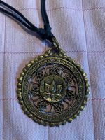 Schöner Mandala Anhänger, Lotus Blume, Glücksbringer Kette