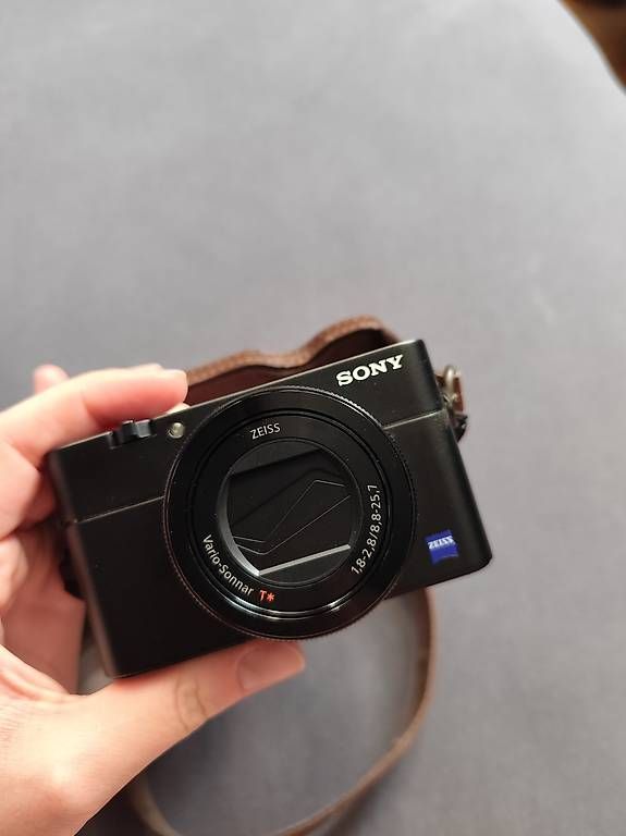 Appareil photo: Sony RX100 V Kamera – D'occasion à Basel par viajesdemelli