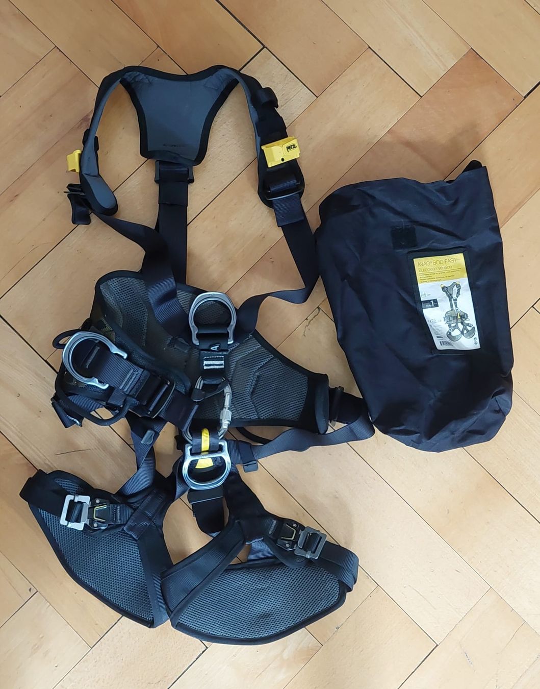Petzl Kletterausrüstungen: Baudrier complet Petzl Avao Bod Fast – Gebraucht aus Le Locle von cor_l7nw