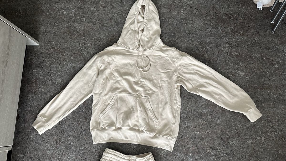 H&M Lotti di vestiti: H&M Trainingsanzug  – Usato da uerikon venduto da SITRRY4 2
