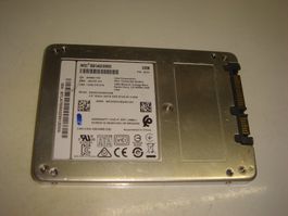1 stück 512gb ssd. Intel545s . Getestet. Siehe Details