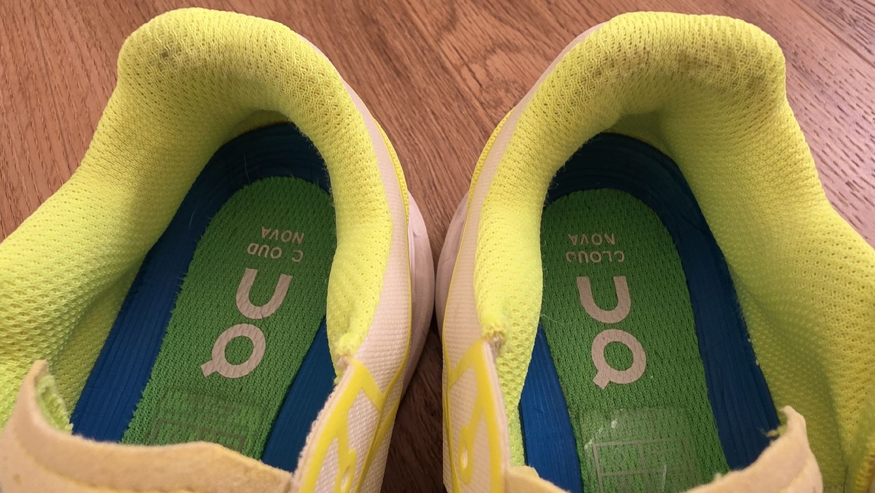 On Chaussures femmes: ON Cloudnova Z5 Neon/White  Grösse 37.5 – D'occasion à Mönchaltorf par nzhuravel 9