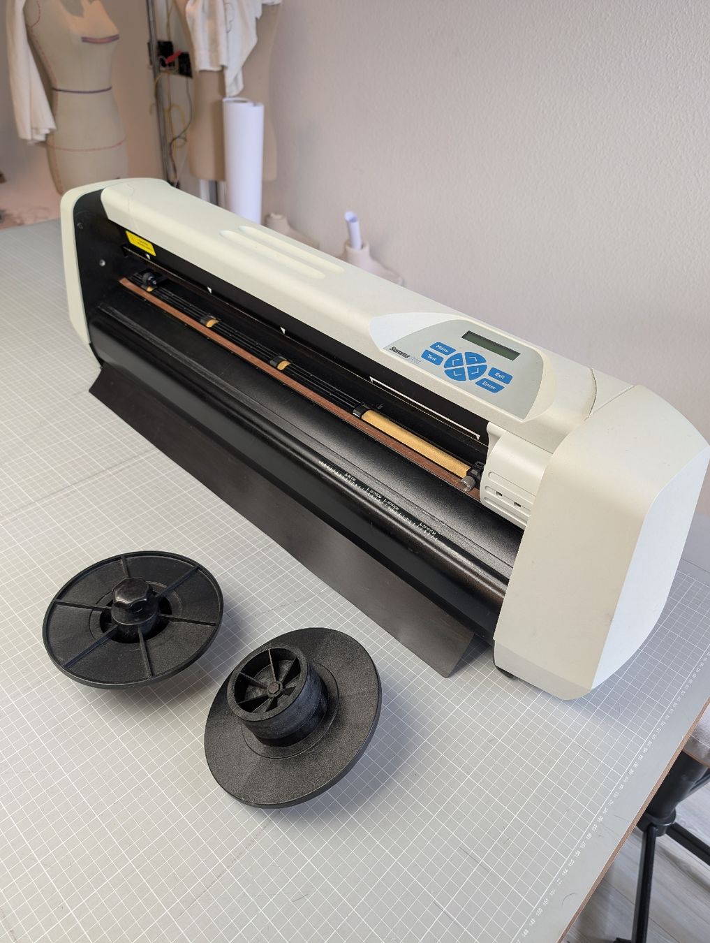Alle Maschinen: Profi Schneidplotter SummaCut D60/U  – Gebraucht aus Zürich von Gilli01