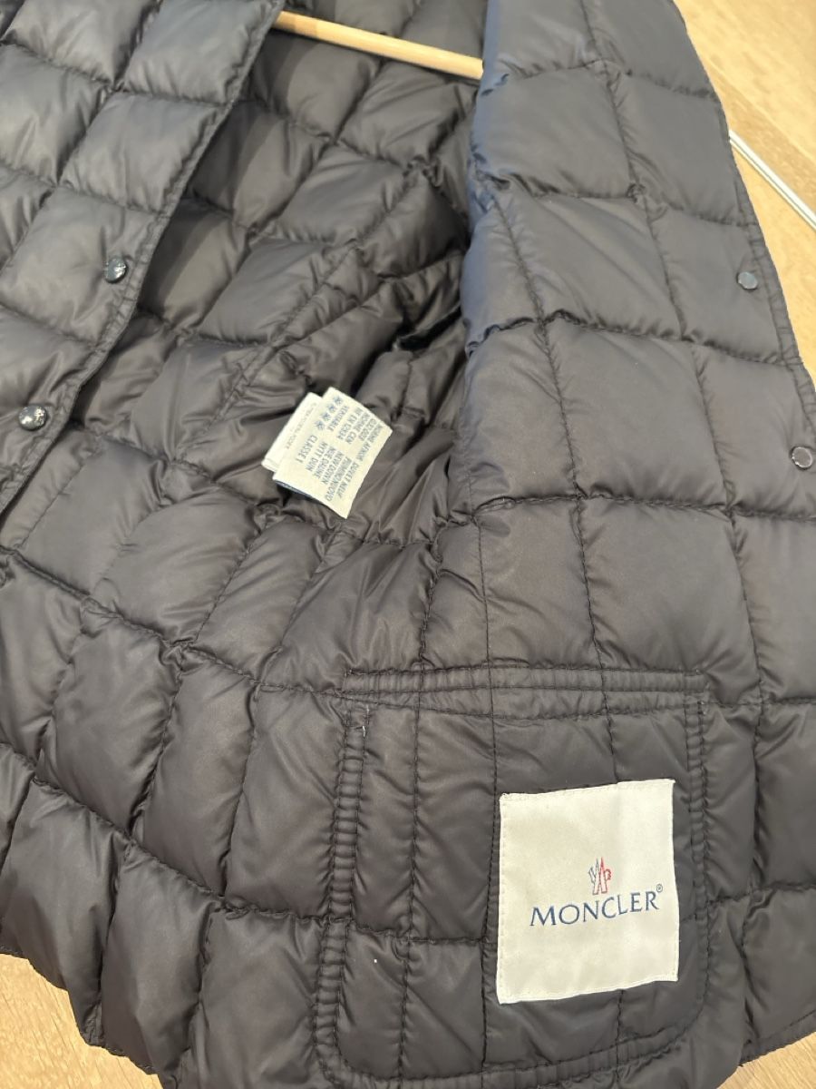 Moncler Giacche: Moncler dünne Daunenjack – Usato da Oetwil am See venduto da Aldox108 4