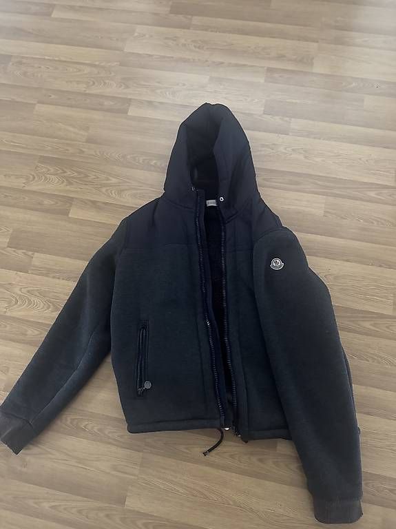 Giacche: Original Moncler Jacke  – Usato da Zürich venduto da jul_7qpn