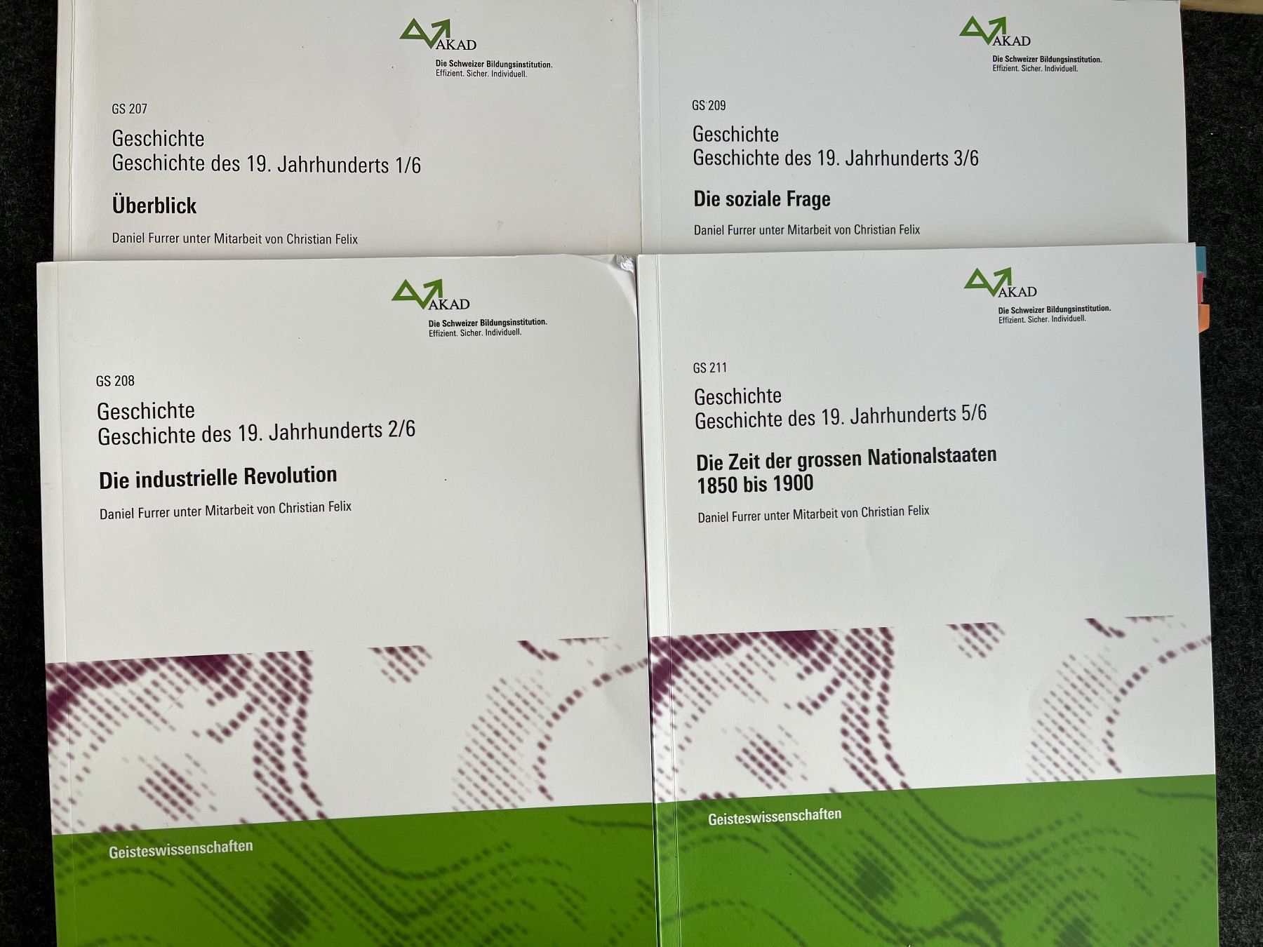 Livres: Geschichte Akad – D'occasion à LUZERN par Zhin369 2