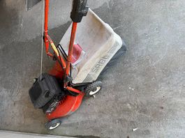 Funktionsfähiger Benzin Rasenmäher