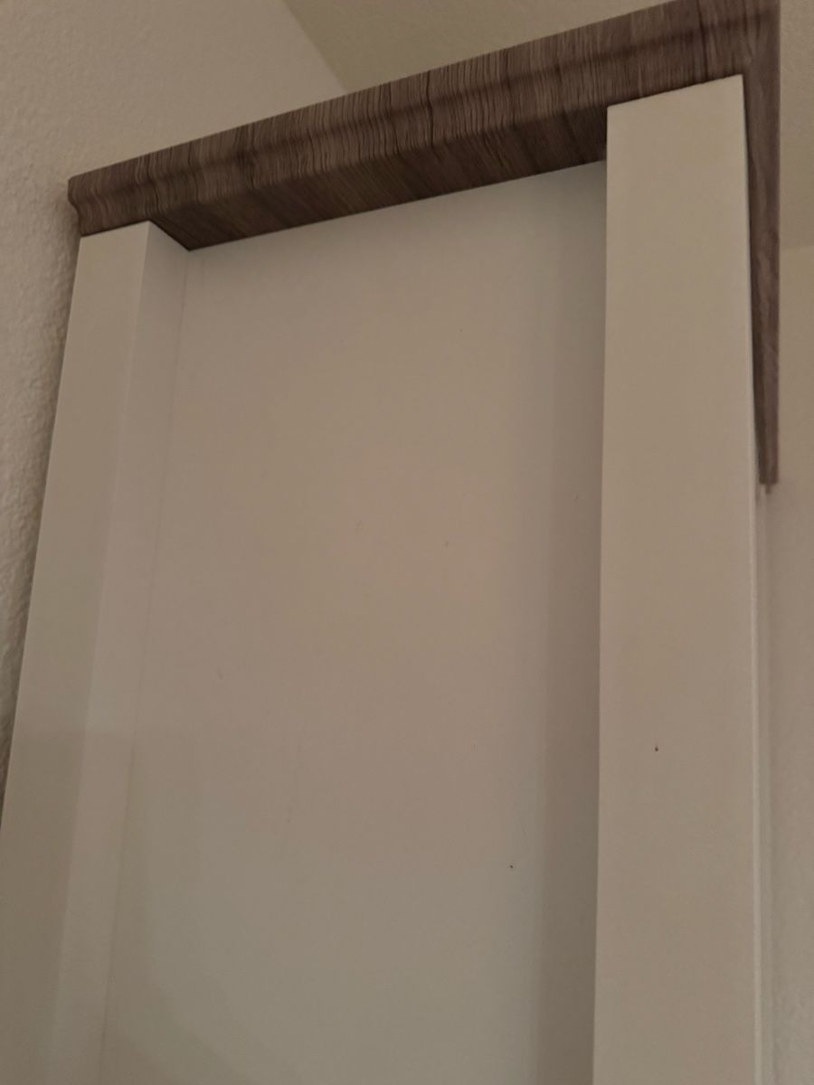 Vitrinen: Vitrine aus Holz, weiss – Gebraucht aus Binningen von Caudiamima 4