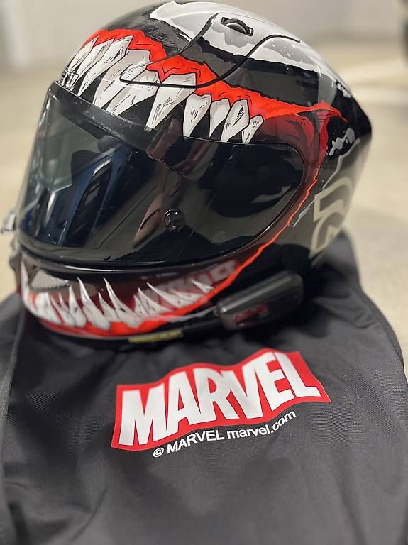 Helme & Visiere: Motorradhelm Marvel inkl. Freecom zu verkaufen – Neu (gemäss Beschreibung) aus Zizers von green_arrow 1