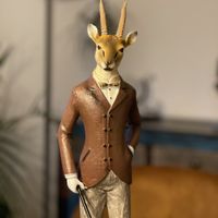Sir Antilope mit Gehstock (Deko)