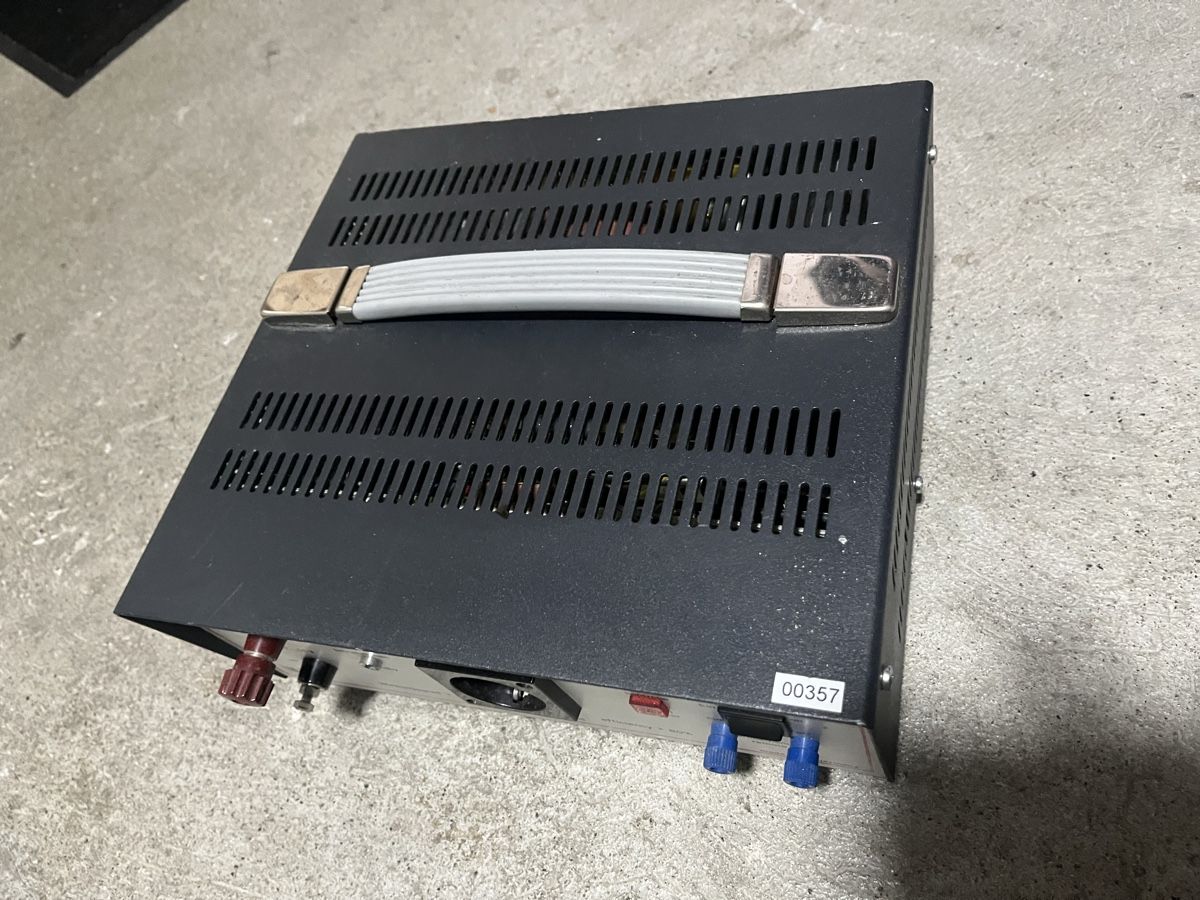 Caricabatterie: SINUS Spannungswandler 300/400VA – Usato da Bettlach venduto da mehr86 2