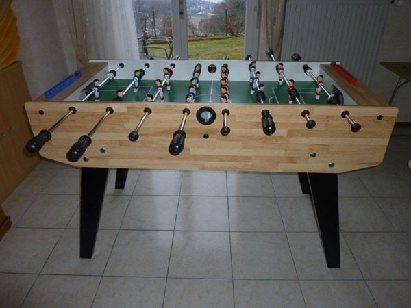Spiele: Tischfussball mit klappbaren Beinen – Neu und originalverpackt aus Boudry von sportethobby 1