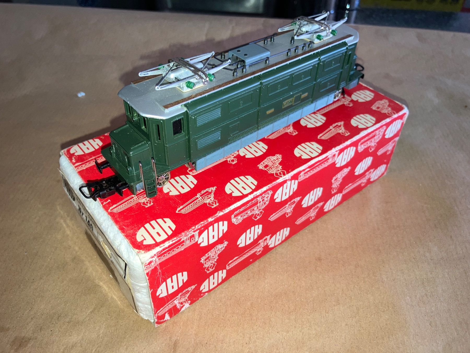 Hag Modellini di ferrovie: HAG Ae 4/7 10901 der SBB, Art. Nr. 140 – Difettoso da Bütschwil venduto da Semaphor 4