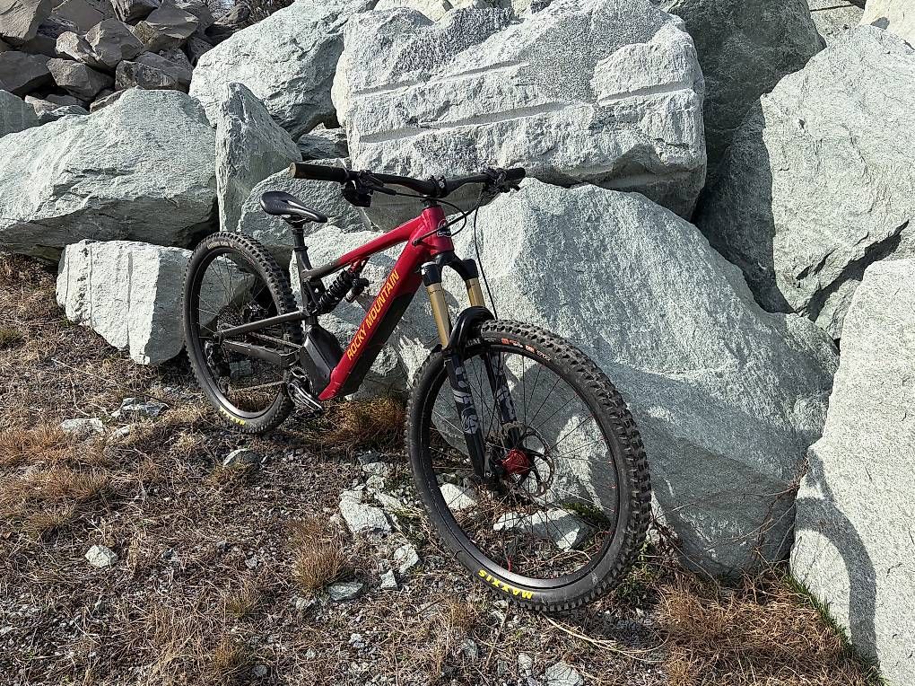 Biciclette: Rocky Mountain Instinct Powerplay E-bike custom build L – Usato da Bad Ragaz venduto da dabombtrimmis 1