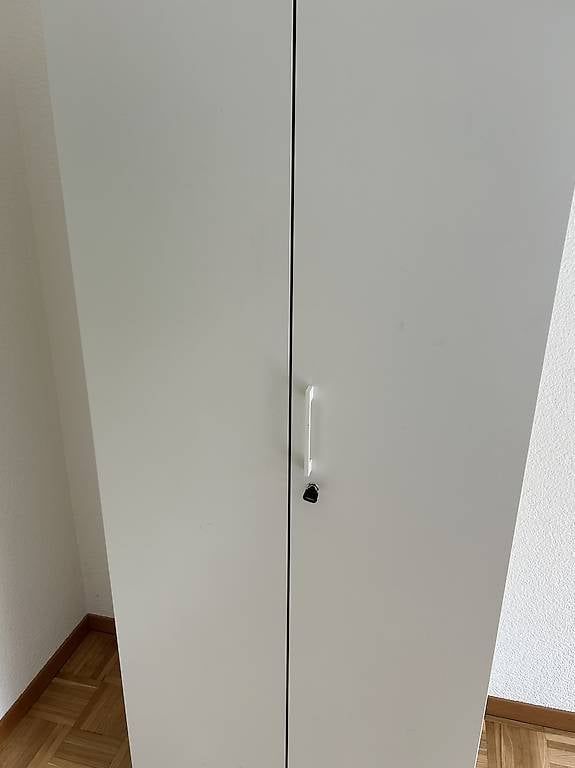 Schränke: Büroschrank – Gebraucht aus Meilen von Hawaii2222