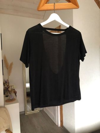 T-shirt Tigha noir, très doux & dos ouvert élégant Taille M