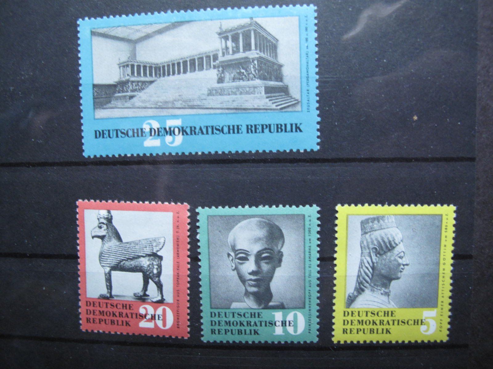 Tutti i francobolli: DDR 1959 Kunstschätze II ** – Usato da Wil SG venduto da fva01