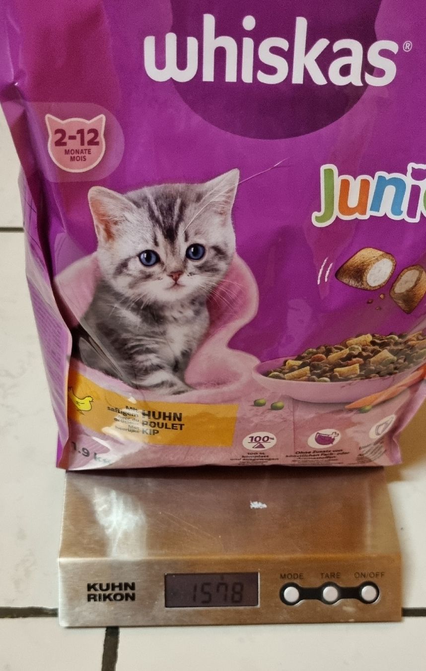 Whiskas Junior Trockenfutter Huhn + 12 Snacks (Gebraucht) in Httikon fr  CHF 20  mit Lieferung auf Ricardo kaufen
