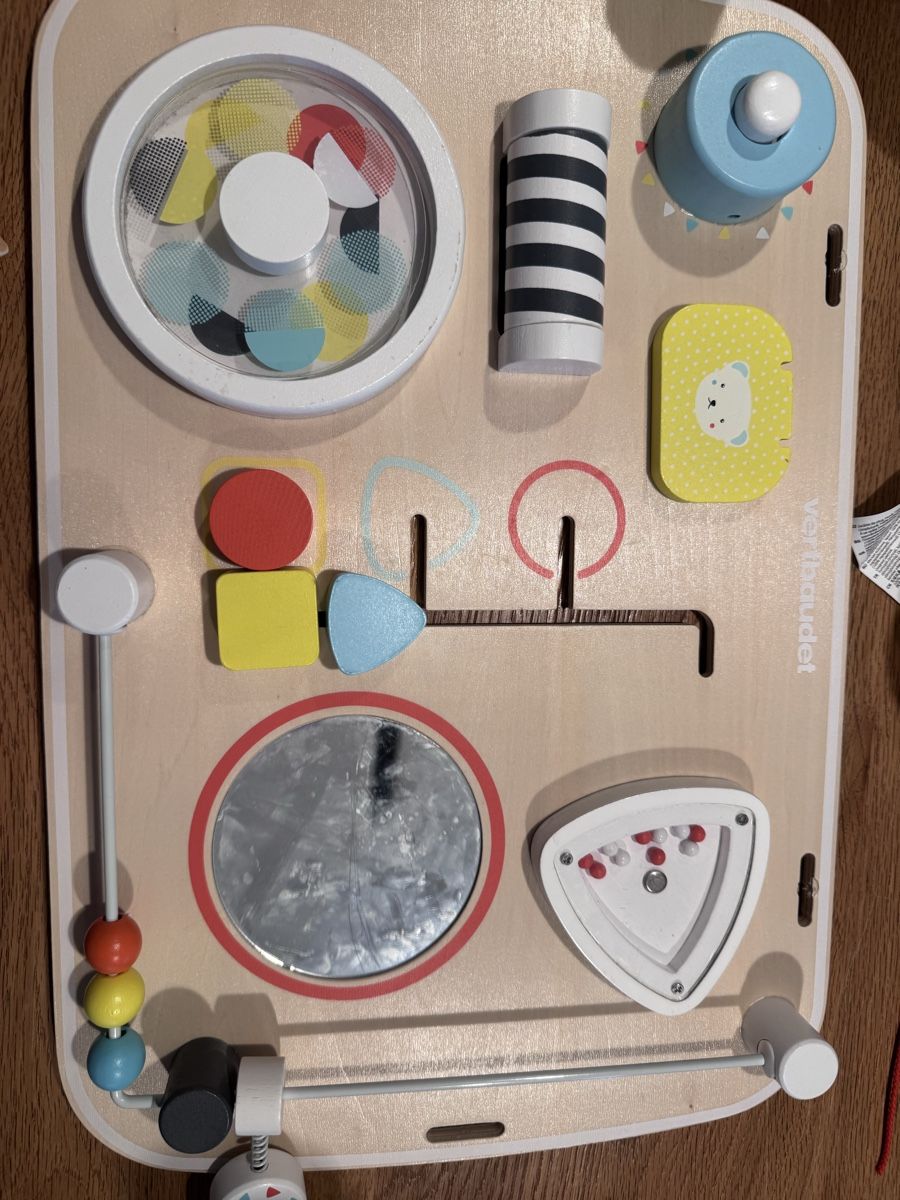 Spielzeuge: Räuberpaket Spielsachen für Baby bis 18 Monate  – Gebraucht aus Frauenfeld von Jenny1412 1