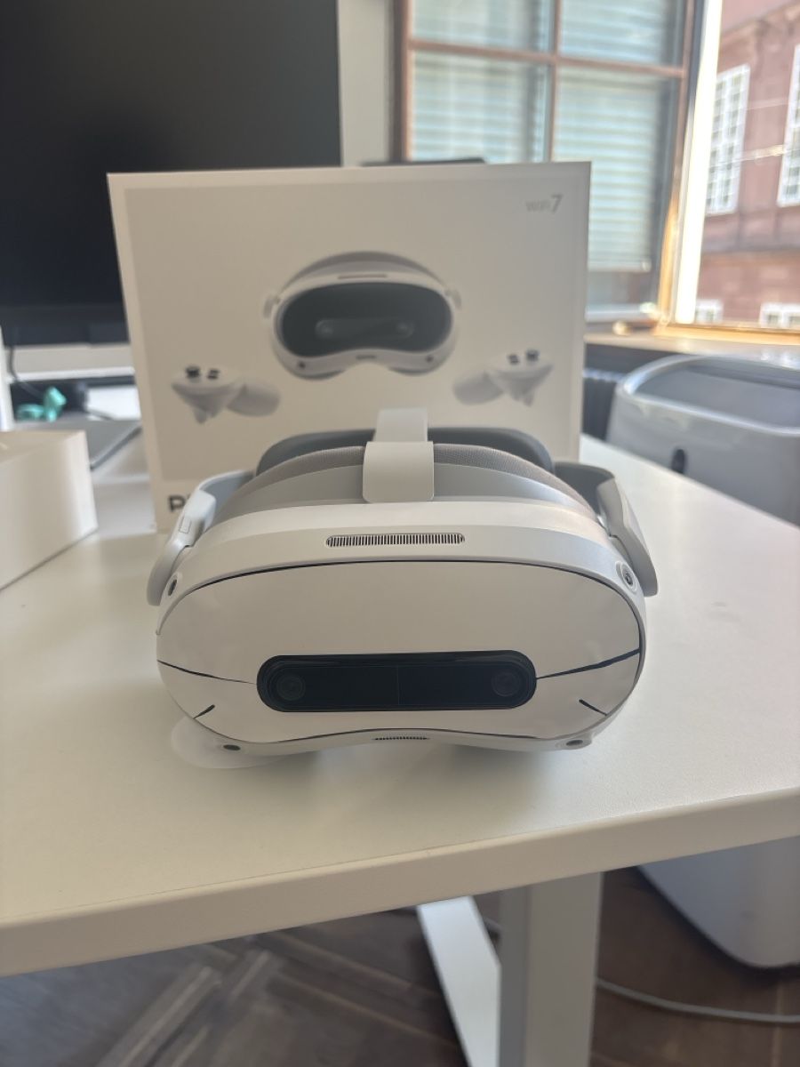 Pico Casco VR: Pico 4 Ultra Vr headset – Nuovo (secondo la descrizione) da Basel venduto da lau_vr2d 2
