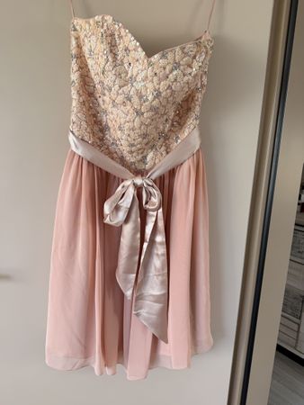 Cocktailkleid mit Pailletten, Grösse 38/40