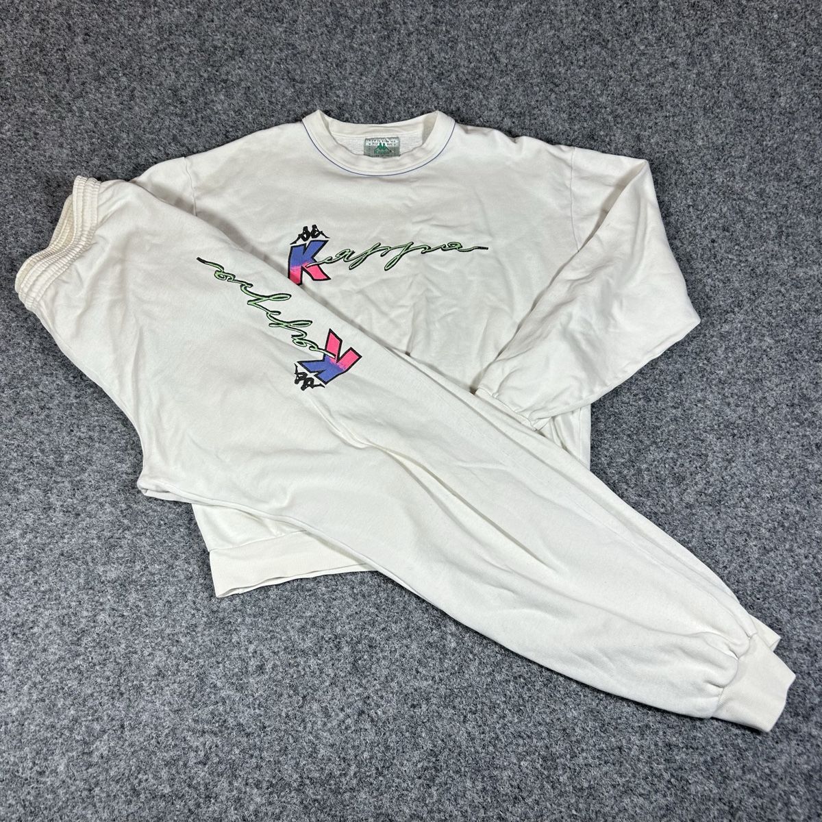 Champion Pulls & Sweat-shirts: 1980 kappa tracksuits – D'occasion à La Sagne NE par Matlasape