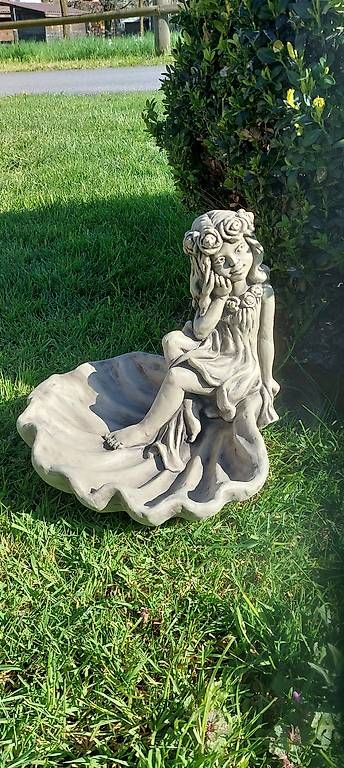 Sculture & Statue: Vogeltränke  Rosenmädchen – Usato da Mauensee venduto da Priska7896 1