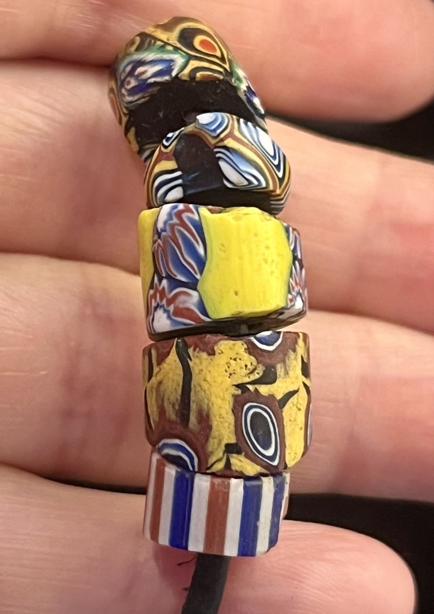Murano Catenine:  Collier de "Trade Beads" en Perles de Commerce  de Murano – Usato da Genève venduto da DELIRBEADS 4