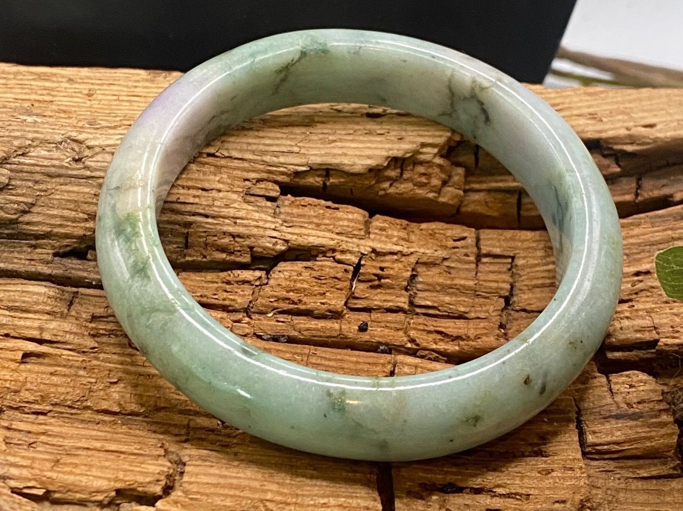Armbänder & -reifen: Armreif Jadeit aus Myanmar – Neu (gemäss Beschreibung) aus Luzern von  1