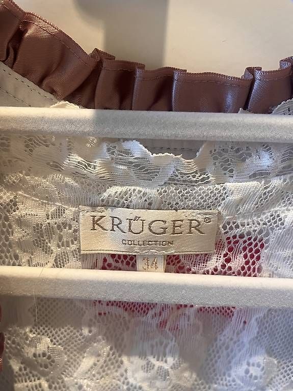 Kleider: Krüger Dirndl mit Bluse  – Gebraucht aus Schaffhausen von Sm.sh 2