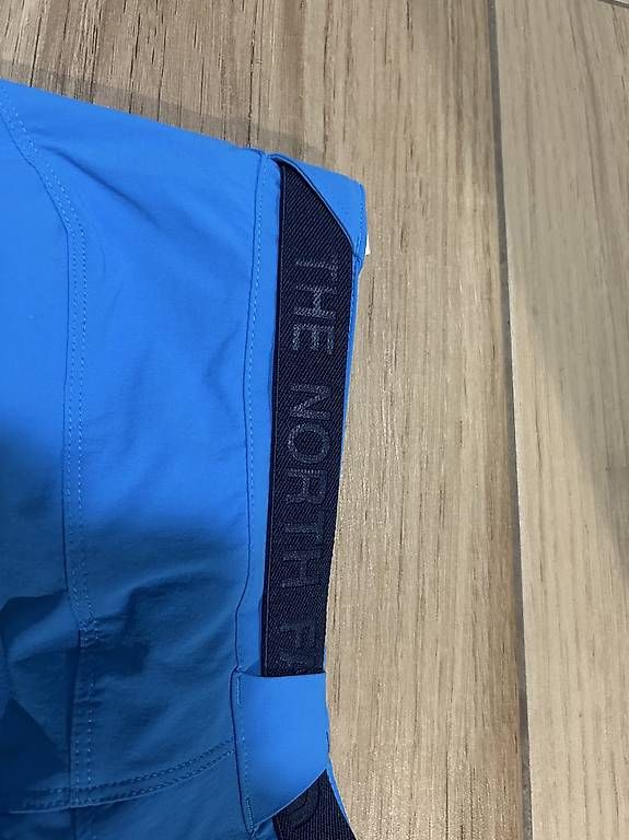 Pantalons: The North Face Shorts Gr. 40 – D'occasion à Willisau par Geissbock11 3