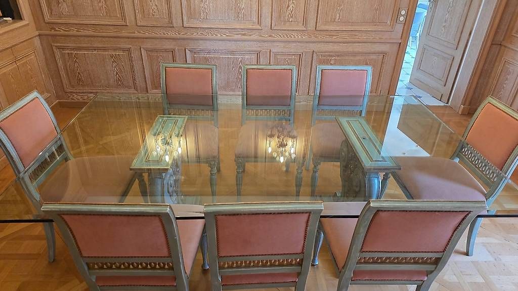 Tischset: Table à manger et 8 chaises à vendre  – Gebraucht aus Lausanne von ann_wy2v 3