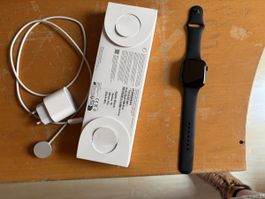 Apple Watch Series 10 46mm Alu Black Verkratzt Garentie 